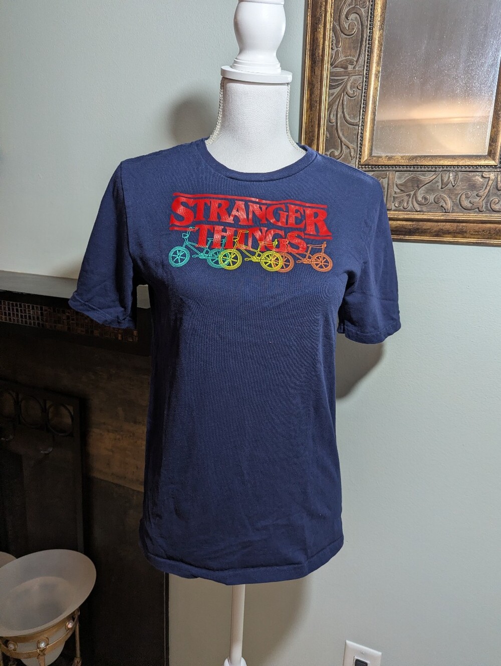 Stranger Things Netflix Kid's XXL Women's Small Graphic T-Shirt Bicycles Blue
